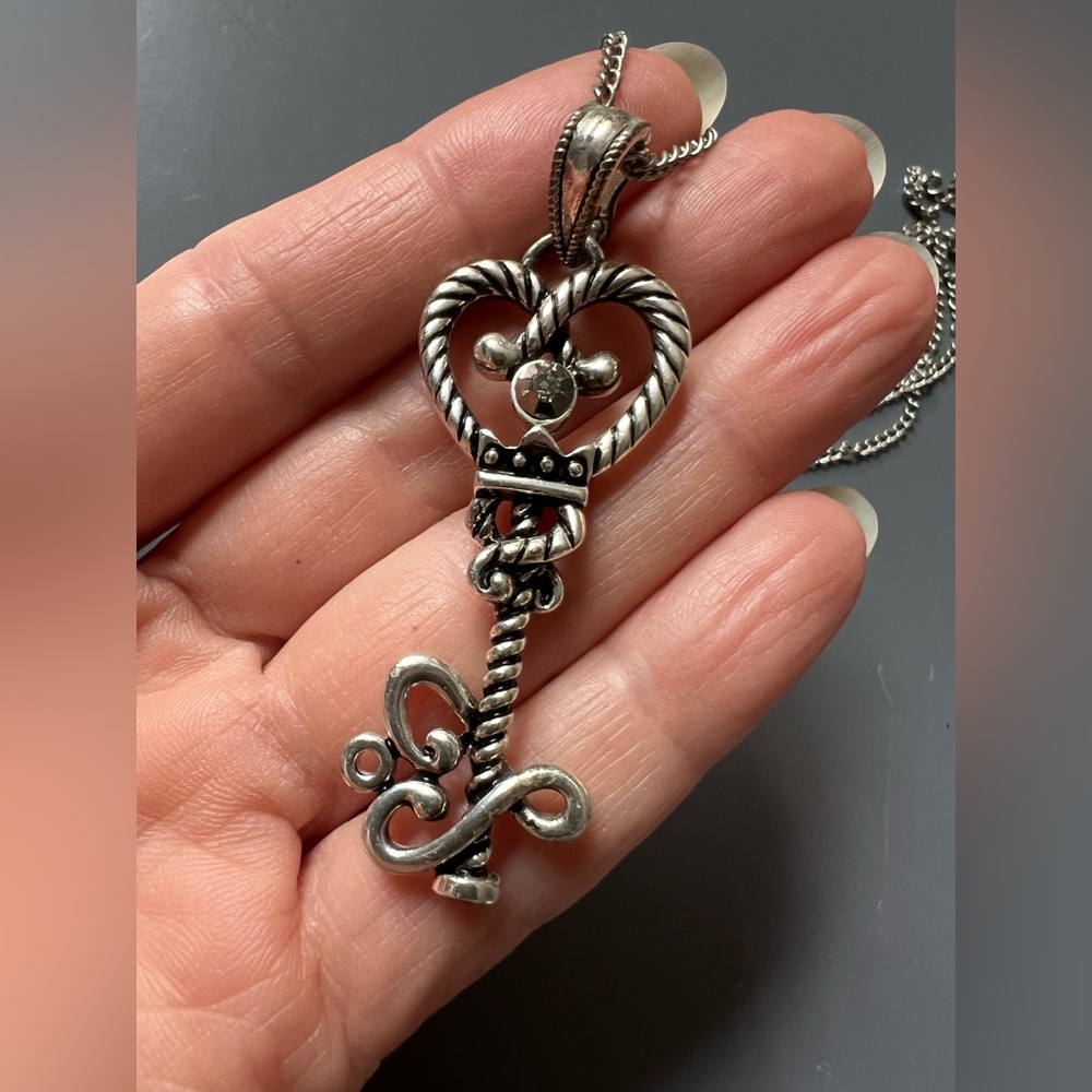 Silver color Heart Key Pendant Necklace